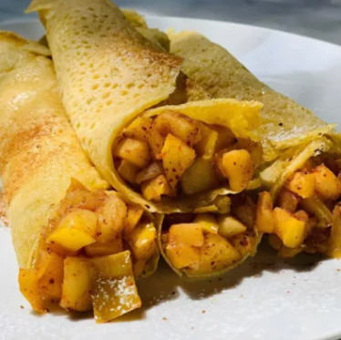 Crepas rellenas de manzana